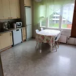 Kolmio Vaeinoelaentie 6 * Lieksa