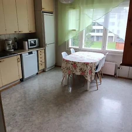 Kolmio Vaeinoelaentie 6 * Lieksa